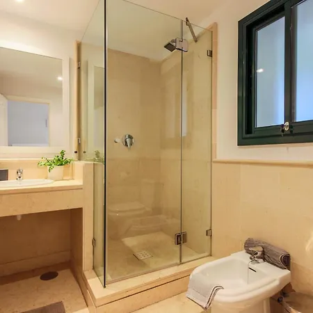 Apartment 2-bed In Capanes Del Golf Benahavis